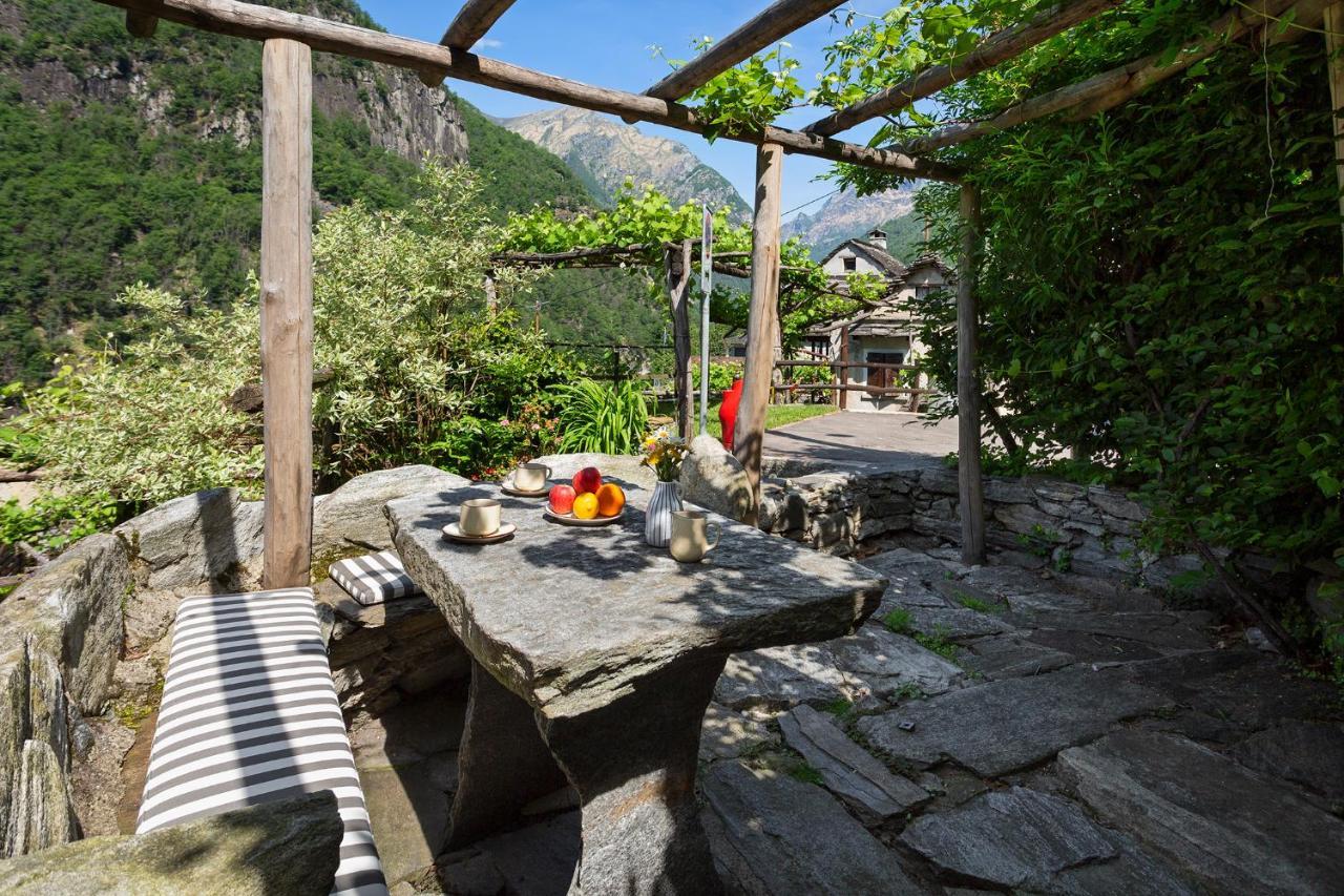 Rustici Della Verzasca Ferien Wohnungen Vogorno Extérieur photo